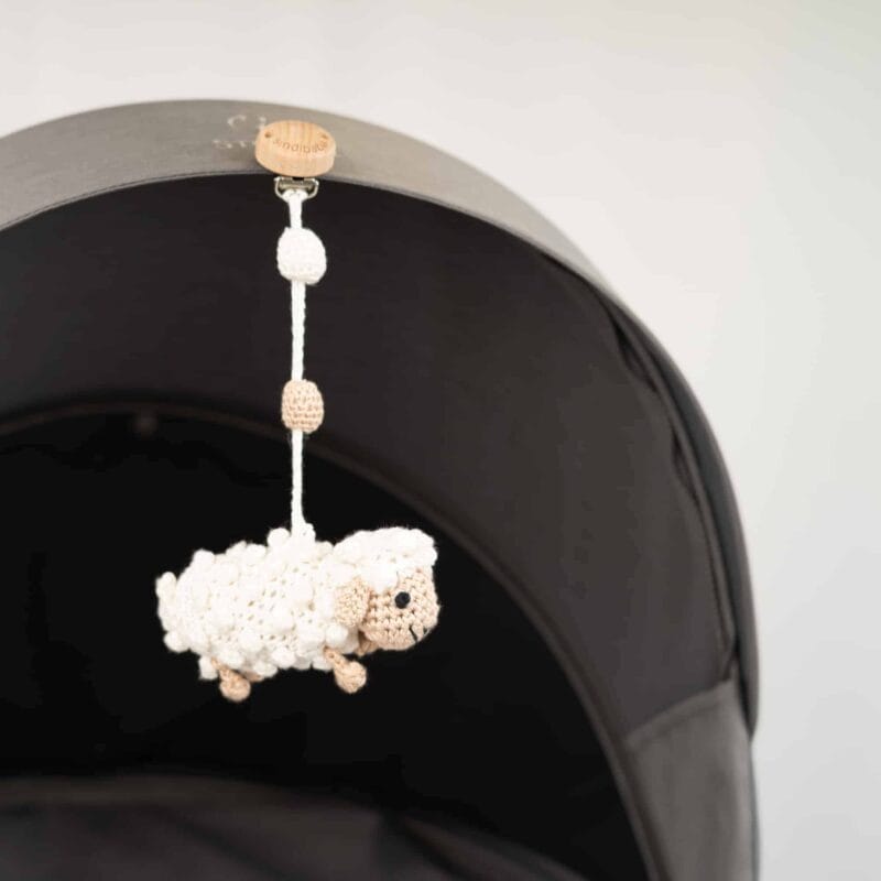 12231-Babyspielzeug-6-Monate-Kinderwagenspielzeug-Schaf-weiss Babyspielzeug 6 Monate Kinderwagenspielzeug Schaf weiss