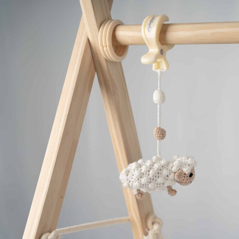 12231-Babyspielzeug-Holz-Spielbogenanhaenger-Schaf-weiss Babyspielzeug Holz Spielbogenanhänger Schaf weiss