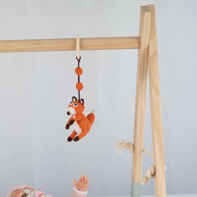 12479-Babyspielzeug-Spielbogenanhanger-Fuchs Babyspielzeug Spielbogenanhänger Fuchs