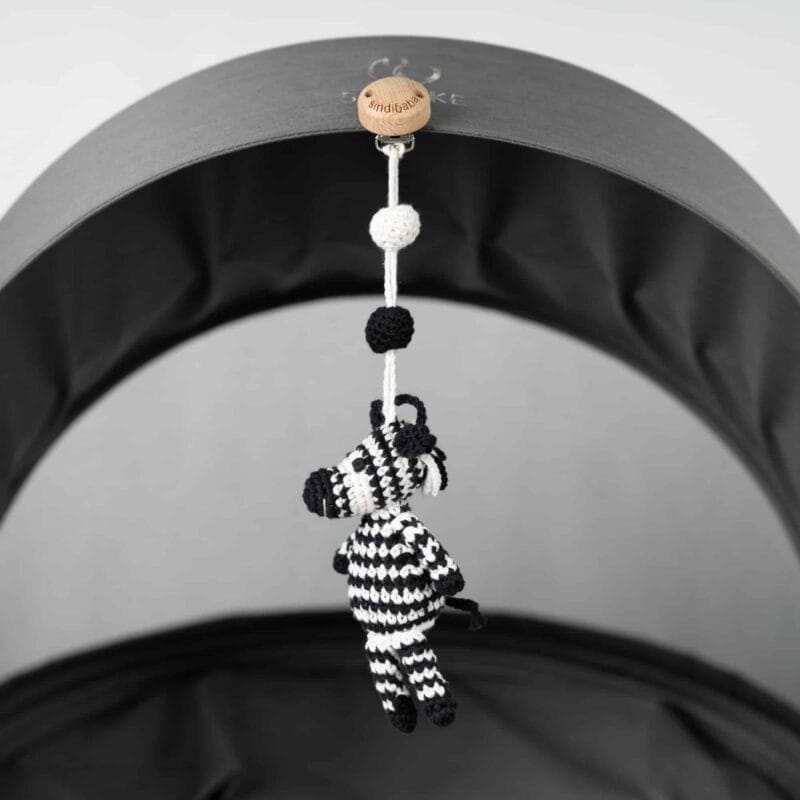 12473-Kinderwagenspielzeug-Zebra-STRIPEY-Bio-seitlich Kinderwagenspielzeug Zebra STRIPEY Bio - seitlich