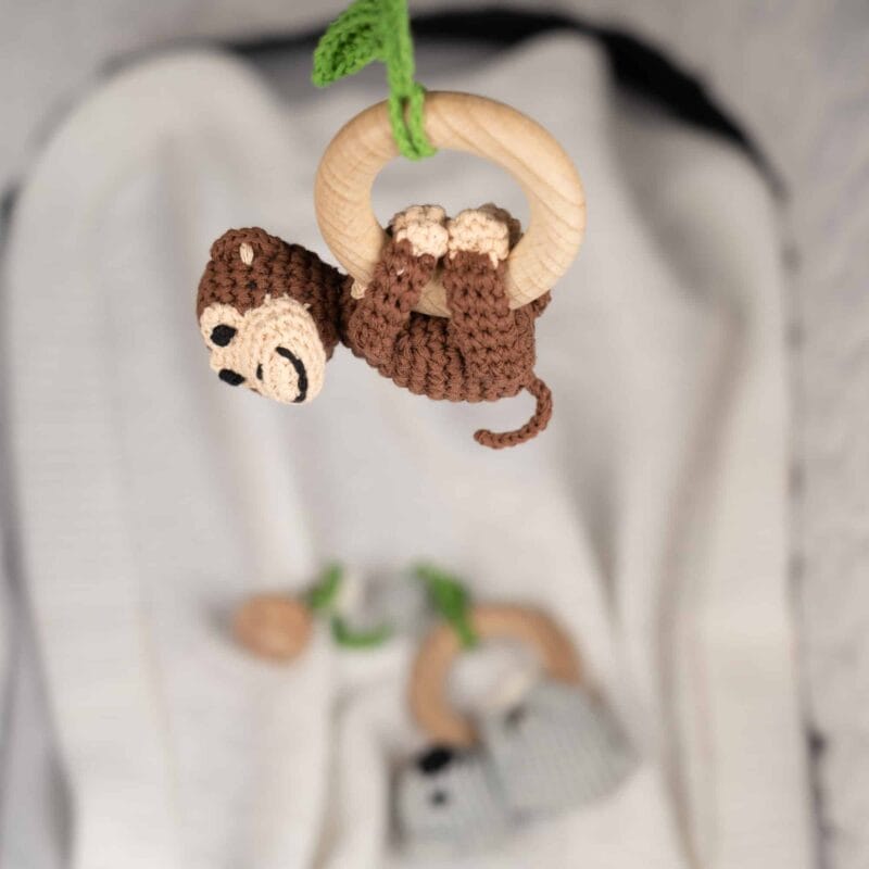 12523-Babyspielzeug-3-Monate-Kinderwagenspielzeug-Affe-braun Babyspielzeug 3 Monate Kinderwagenspielzeug Affe braun