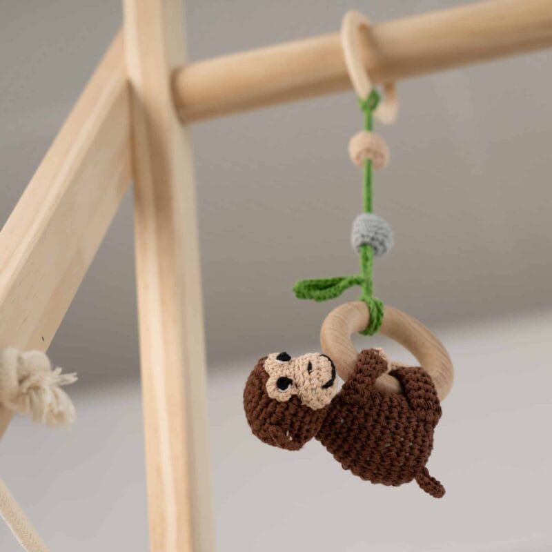 12523-Babyspielzeug-ab-Geburt-Affe-braun-aus-Sicht-des-Babys Babyspielzeug ab Geburt Affe braun - aus Sicht des Babys