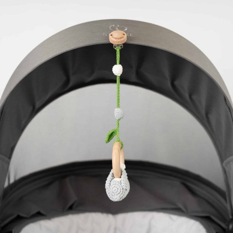 12524-Spielbogenanhaenger-KOALA-im-Kinderwagen-haengend-von-unten Spielbogenanhänger KOALA im Kinderwagen - hängend von unten