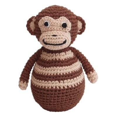 Gehäkeltes Stehaufmännchen Affe CHARLIE in Braun (Bio) - vorderseitig
