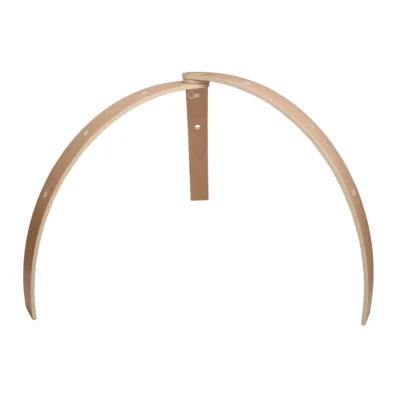 Holz-Spielbogen für Babys mit drei gebogenen Standfüßen – Freisteller