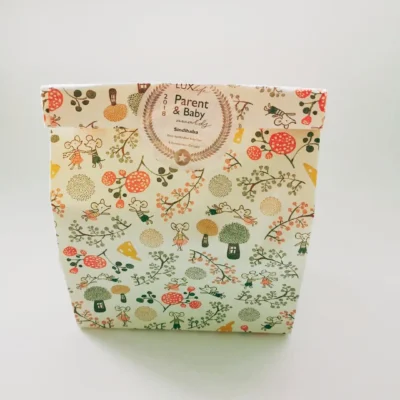 Ring rattle gift‑wrapped (example 3)