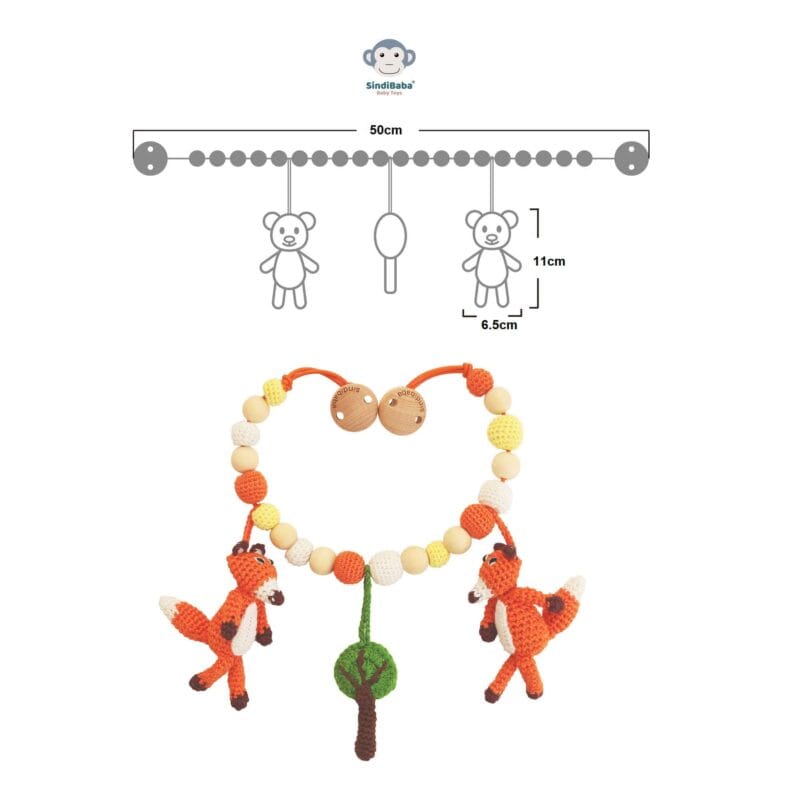 12546-stroller-chain-infographic-measurements Infografik mit Maßangaben zur Gesamtlänge der gehäkelten Kinderwagenkette und den Hängefiguren.