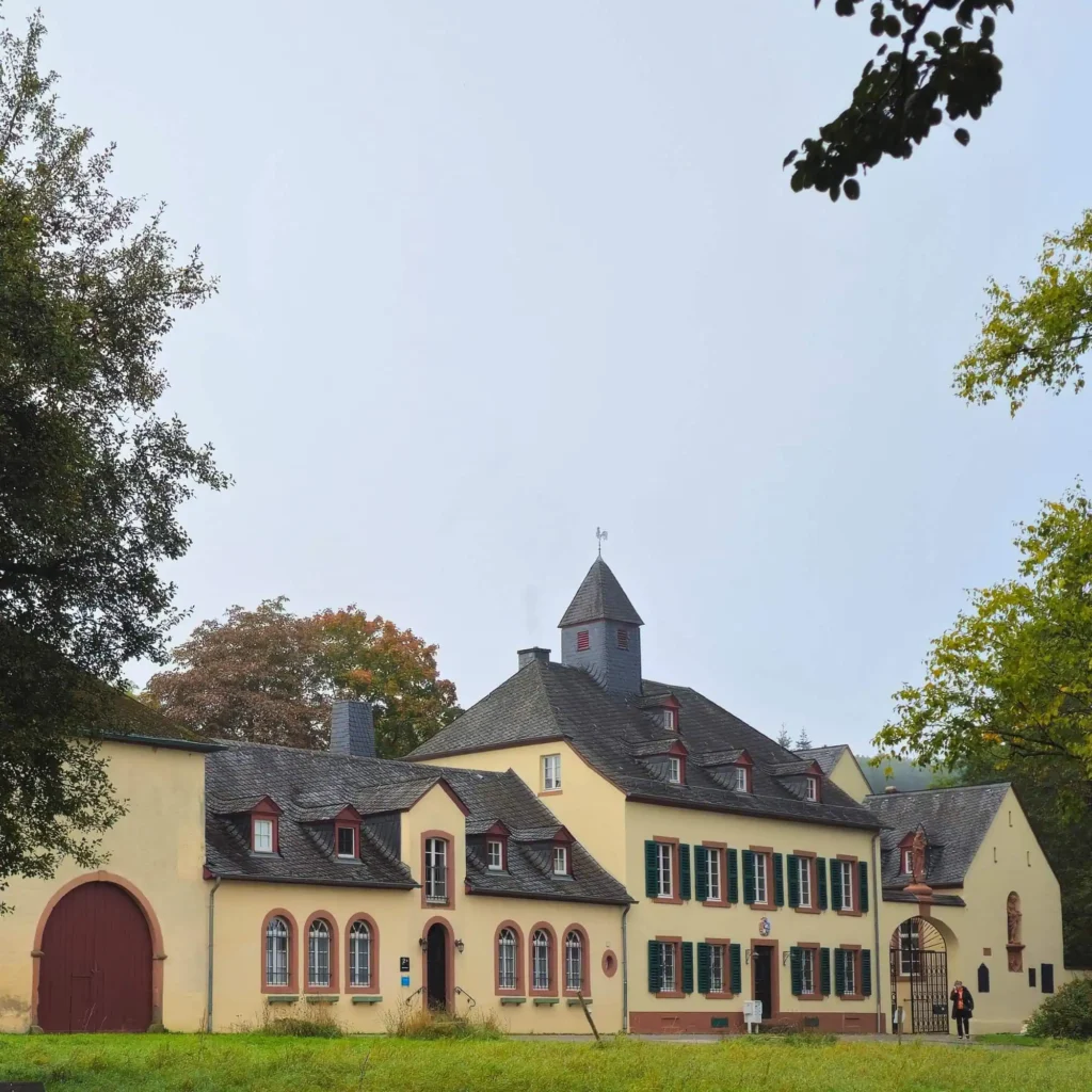 SindiBaba office & warehouse – exterior view